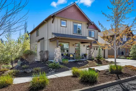 Exterior - 20177 NW Roper Ln, Bend, OR 97703 photo 2 of 17