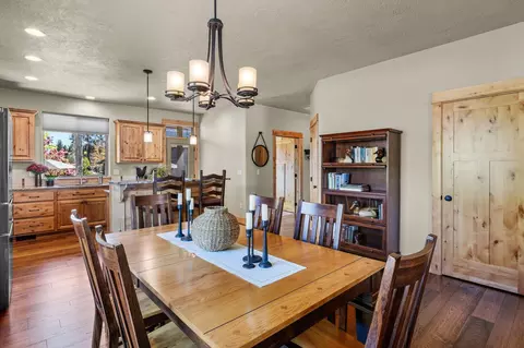 Dining - 20177 NW Roper Ln, Bend, OR 97703 photo 1 of 4