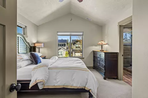 Bedroom - 20177 NW Roper Ln, Bend, OR 97703 photo 5 of 8