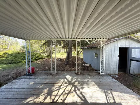 Exterior - 62928 Florence Dr, Bend, OR 97701 photo 2 of 7