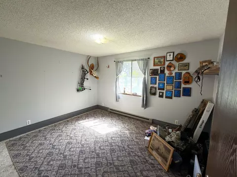 Bedroom - 62928 Florence Dr, Bend, OR 97701 photo 4 of 7