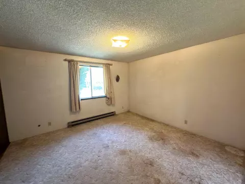 Bedroom - 62928 Florence Dr, Bend, OR 97701 photo 2 of 7