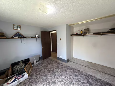 Bedroom - 62928 Florence Dr, Bend, OR 97701 photo 6 of 7