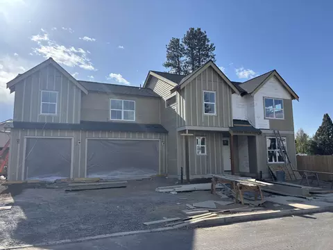 61430 SE Daybreak Ct #14, Bend, OR 97702