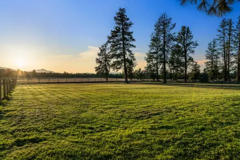 67500 Harrington Loop, Bend, OR 97703 photo 69