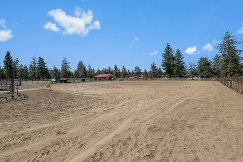 67500 Harrington Loop, Bend, OR 97703 photo 47