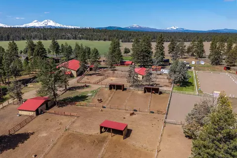 67500 Harrington Loop, Bend, OR 97703 photo 65