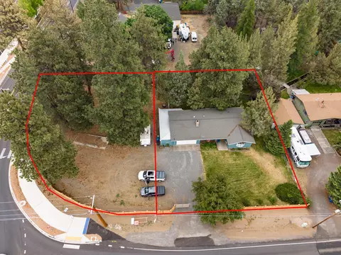 61984 Pettigrew Rd, Bend, OR 97702