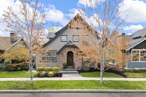 875 NW Fort Clatsop St, Bend, OR 97703