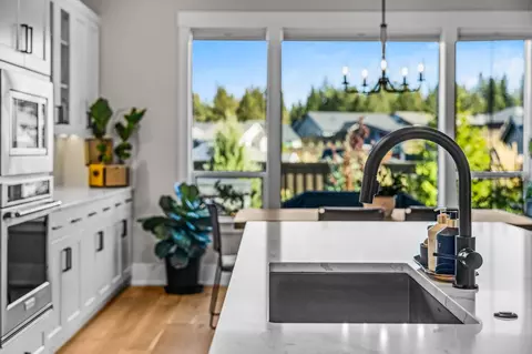 Kitchen - 2238 NW Brickyard St, Bend, OR 97703 photo 4 of 5