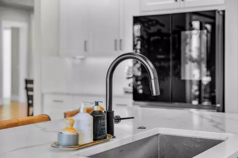 Kitchen - 2238 NW Brickyard St, Bend, OR 97703 photo 5 of 5