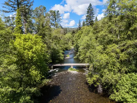 11655 Highway 238, Applegate, OR 97530