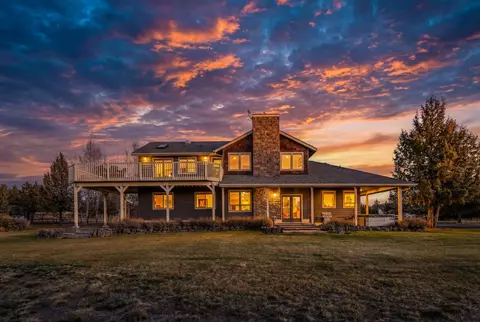 9001 SW Desert Sage Ln, Powell Butte, OR 97753