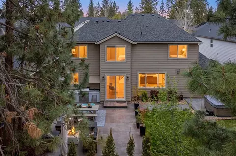 Exterior - 19769 Chicory Ave, Bend, OR 97702 photo 10 of 14