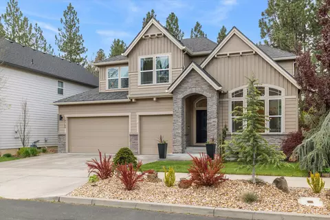 Exterior - 19769 Chicory Ave, Bend, OR 97702 photo 12 of 14