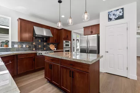 Kitchen - 19769 Chicory Ave, Bend, OR 97702 photo 3 of 3