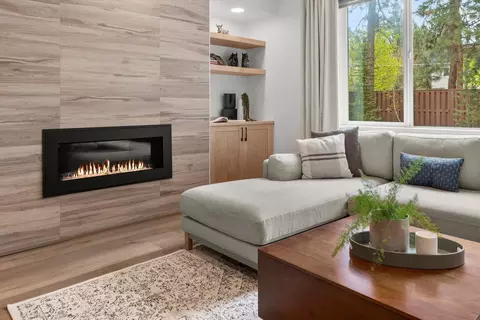 Living - 19769 Chicory Ave, Bend, OR 97702 photo 2 of 4