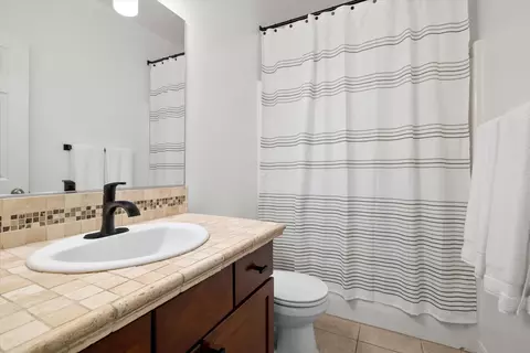 Bath - 19769 Chicory Ave, Bend, OR 97702 photo 1 of 4