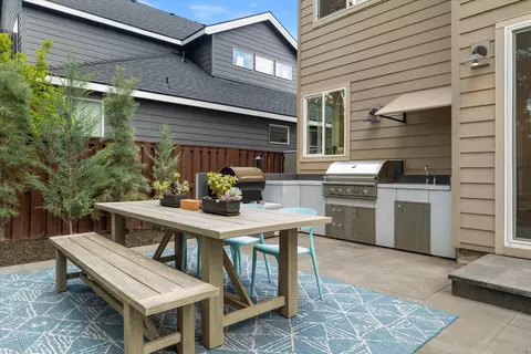 Exterior - 19769 Chicory Ave, Bend, OR 97702 photo 5 of 14