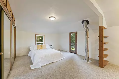 Bedroom - 2401 E Fork Rd, Williams, OR 97544 photo 1 of 4