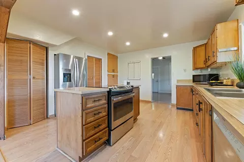Kitchen - 2401 E Fork Rd, Williams, OR 97544 photo 4 of 5