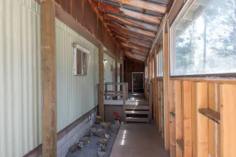 15886 Wright Ave, La Pine, OR 97739 photo 6