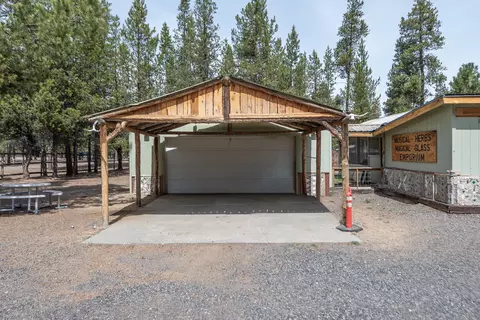 15886 Wright Ave, La Pine, OR 97739 photo 3