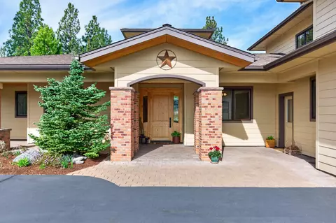 Exterior - 3324 NW Shevlin Rdg, Bend, OR 97703 photo 2 of 10