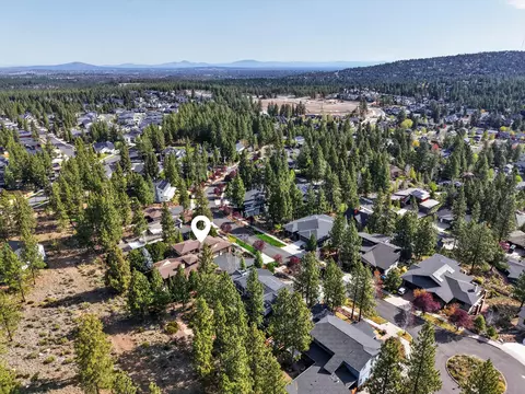 View/Area - 3324 NW Shevlin Rdg, Bend, OR 97703 photo 3 of 3