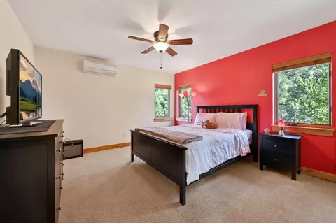 Bedroom - 3324 NW Shevlin Rdg, Bend, OR 97703 photo 4 of 4