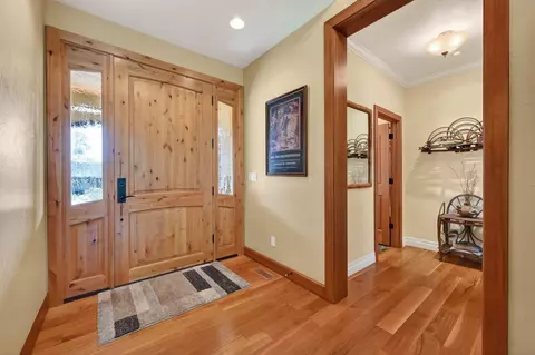 Entry Way - 3324 NW Shevlin Rdg, Bend, OR 97703 photo 1 of 4