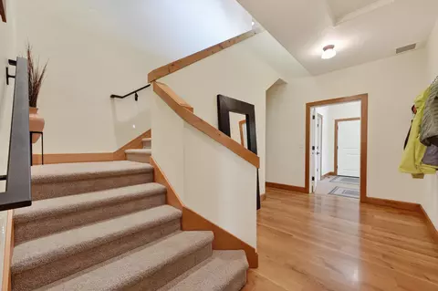 Entry Way - 3324 NW Shevlin Rdg, Bend, OR 97703 photo 2 of 4