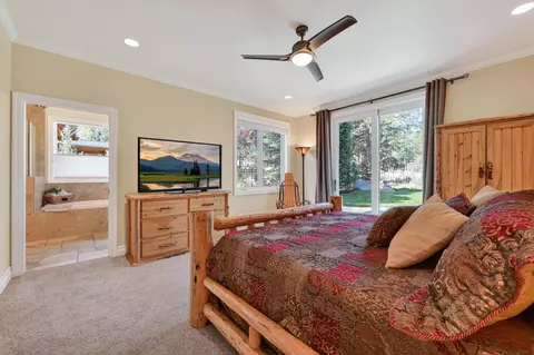 Bedroom - 3324 NW Shevlin Rdg, Bend, OR 97703 photo 2 of 4