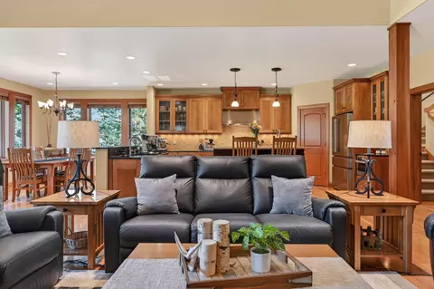 Living - 3324 NW Shevlin Rdg, Bend, OR 97703 photo 4 of 4