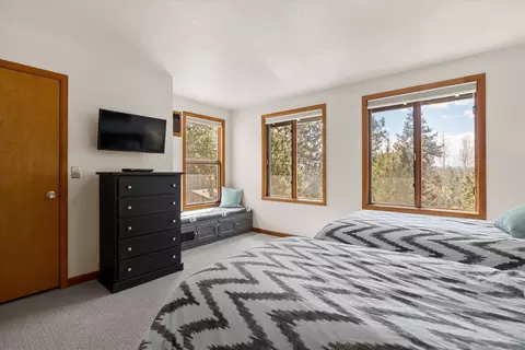 Bedroom - 2003 NW 4th St, Bend, OR 97703 photo 5 of 5