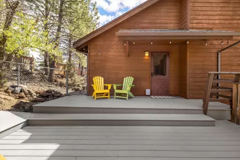 Exterior - 2003 NW 4th St, Bend, OR 97703 photo 12 of 15