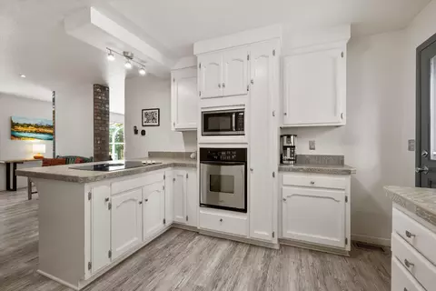 Kitchen - 2003 NW 4th St, Bend, OR 97703 photo 1 of 3