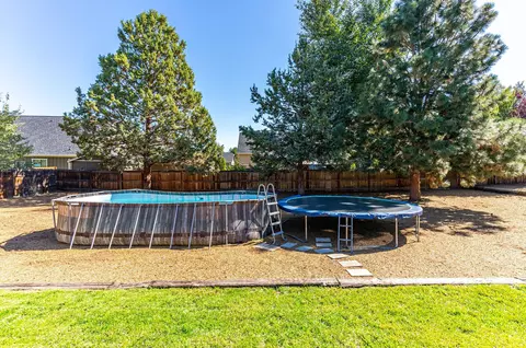 63276 Eastview Dr, Bend, OR 97701 photo 42
