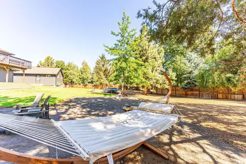 63276 Eastview Dr, Bend, OR 97701 photo 41