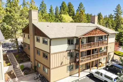 1010 NW Roanoke Ave #6, Bend, OR 97703