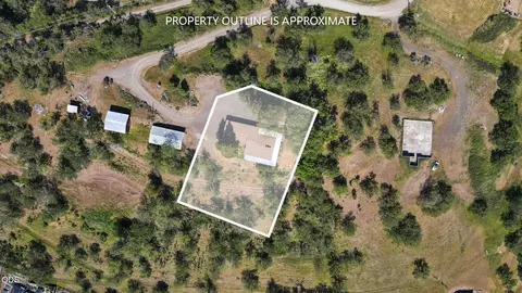 View/Area - 1015 Palima Dr, Eagle Point, OR 97524 photo 2 of 2