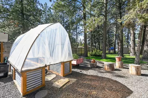 19668 Hiller Dr, Bend, OR 97702 photo 43