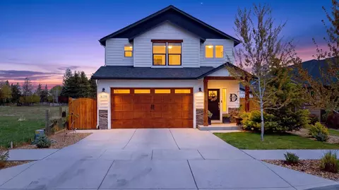 61398 SE Matthew St, Bend, OR 97702