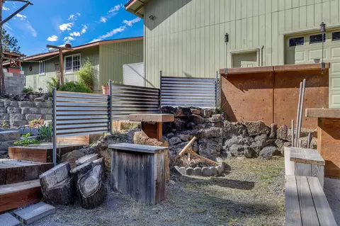 Exterior - 20607 Independence Way, Bend, OR 97701 photo 8 of 11
