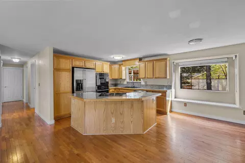 Kitchen - 20607 Independence Way, Bend, OR 97701 photo 1 of 4