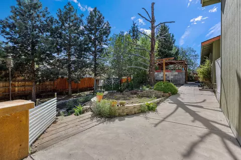 Exterior - 20607 Independence Way, Bend, OR 97701 photo 2 of 11