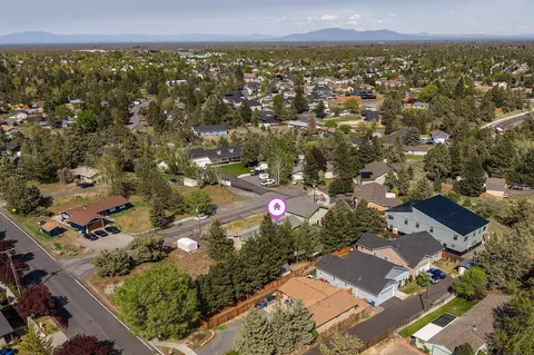 View/Area - 20607 Independence Way, Bend, OR 97701 photo 2 of 5
