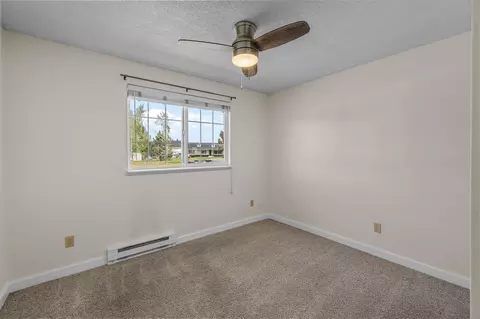 Bedroom - 20607 Independence Way, Bend, OR 97701 photo 5 of 7