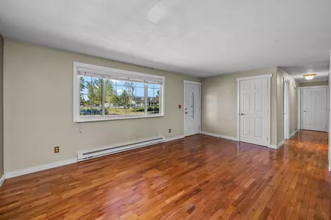 Living - 20607 Independence Way, Bend, OR 97701 photo 4 of 8