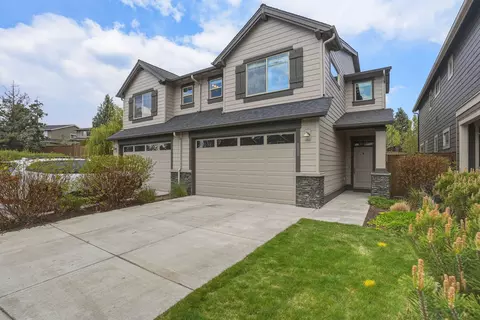 20724 Sierra Dr, Bend, OR 97701